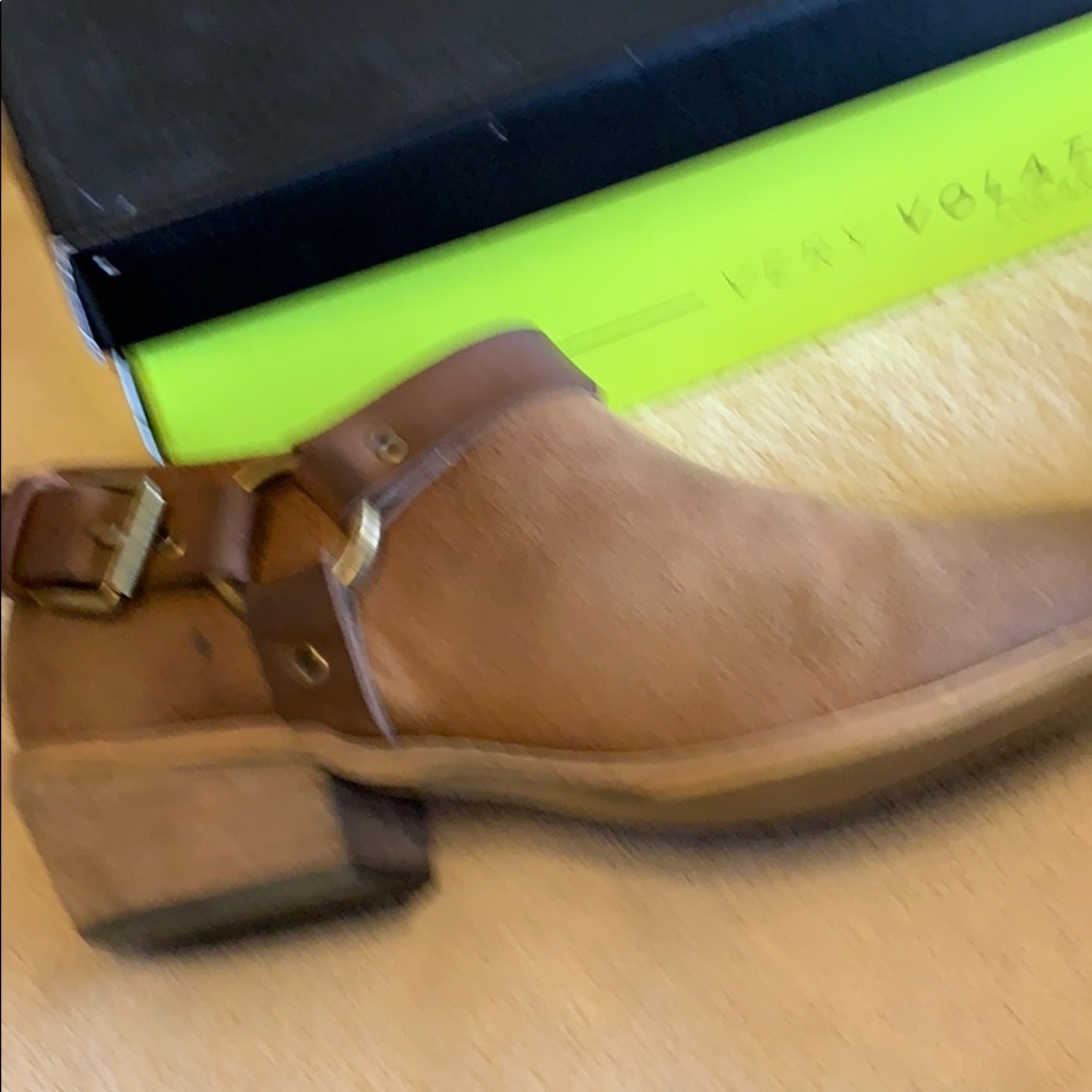 Shoes - Picture 3 of 5